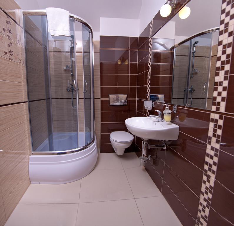 Potocki Dwor Hotel Jędrzejów Cameră foto